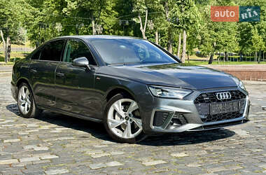 Седан Audi A4 2023 в 