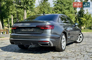 Седан Audi A4 2023 в 