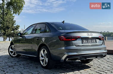 Седан Audi A4 2023 в 