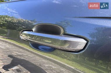 Седан Audi A4 2023 в 