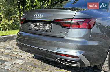 Седан Audi A4 2023 в 