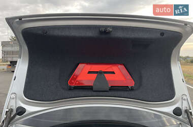 Седан Audi A4 2004 в 