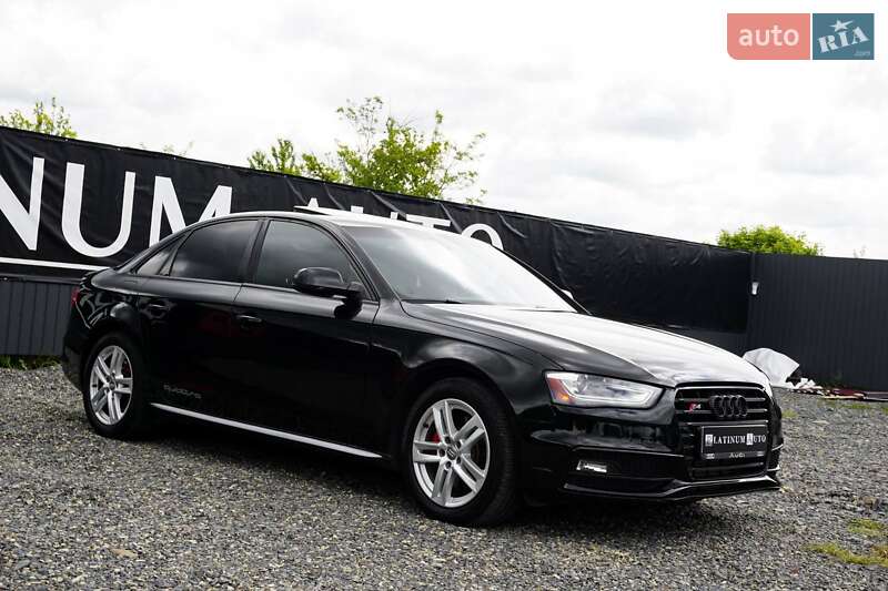Седан Audi A4 2016 в Ужгороде