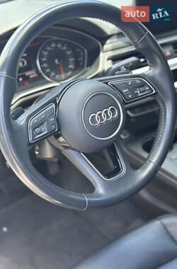 Седан Audi A4 2018 в 