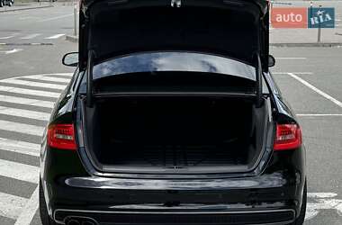 Седан Audi A4 2015 в 
