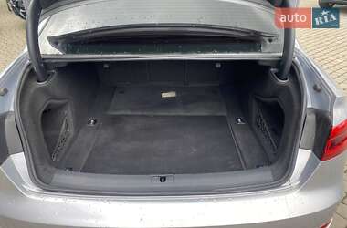 Седан Audi A4 2017 в 