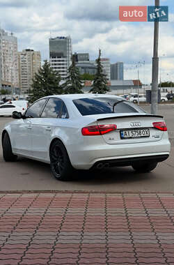 Седан Audi A4 2014 в 