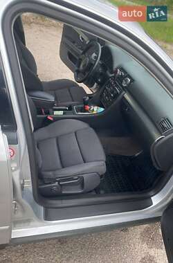 Седан Audi A4 2002 в 
