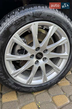 Седан Audi A4 2023 в 