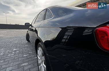 Седан Audi A4 2013 в 