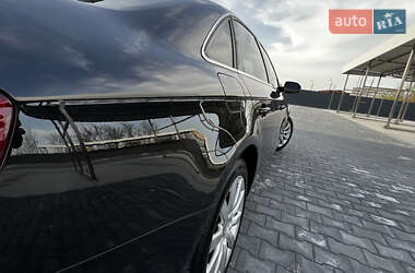 Седан Audi A4 2013 в 