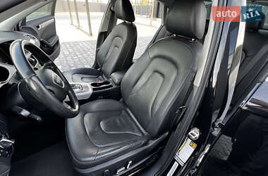 Седан Audi A4 2013 в 