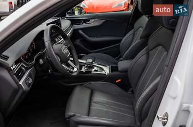 Седан Audi A4 2022 в 