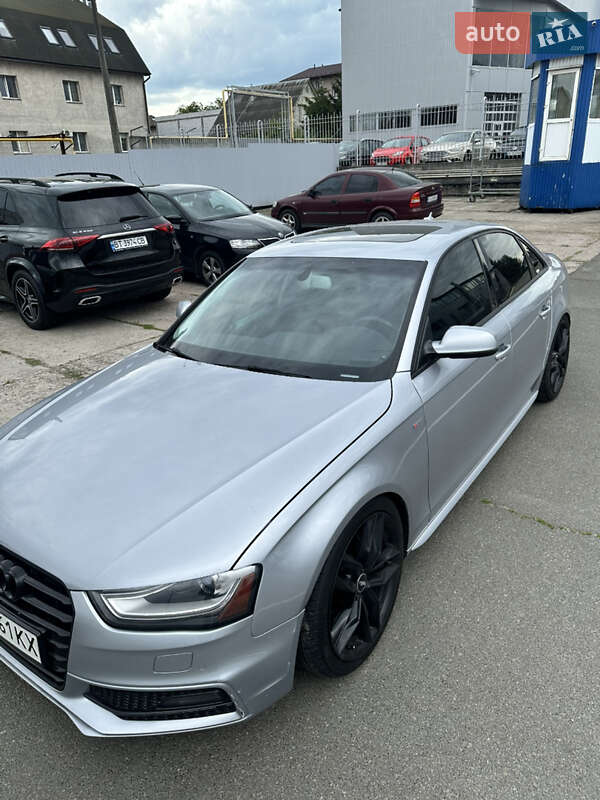 Седан Audi A4 2014 в Києві