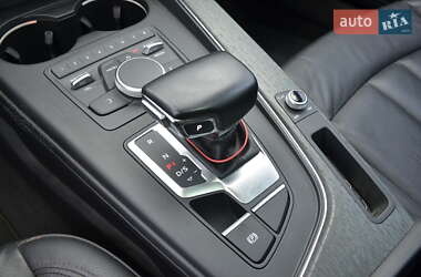 Седан Audi A4 2018 в 