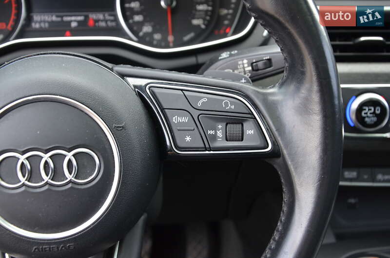Седан Audi A4 2018 в Киеве