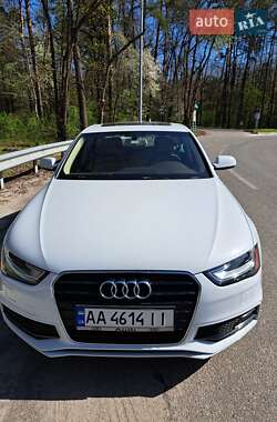 Седан Audi A4 2013 в Киеве