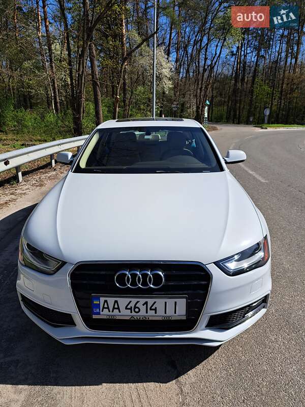 Седан Audi A4 2013 в 