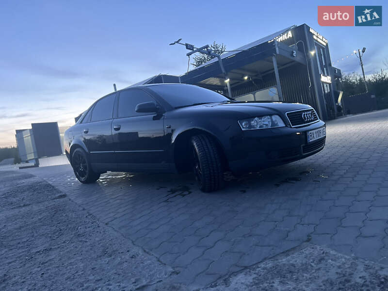 Седан Audi A4 2002 в Хмельницком