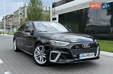 Седан Audi A4 2023 в 