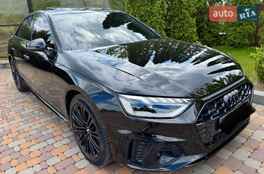 Седан Audi A4 2020 в 