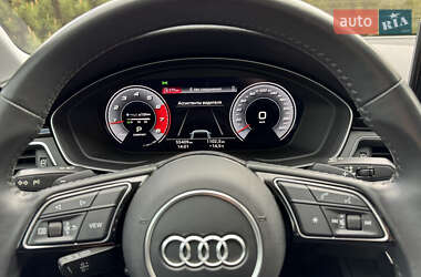 Седан Audi A4 2020 в 
