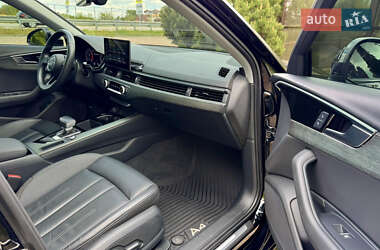 Седан Audi A4 2020 в 