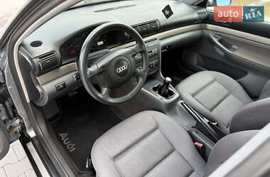 Седан Audi A4 2000 в 