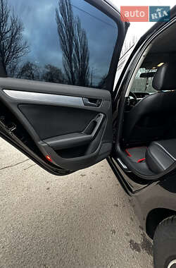 Седан Audi A4 2012 в 