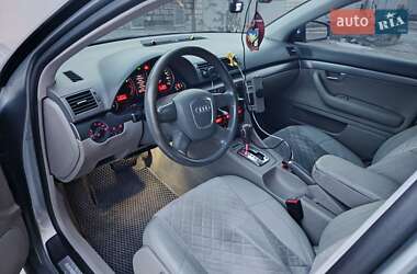 Седан Audi A4 2004 в 