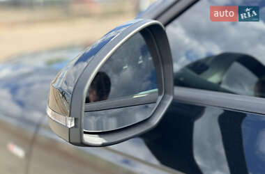 Седан Audi A4 2016 в 