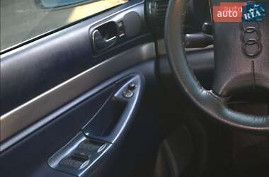 Седан Audi A4 1995 в 