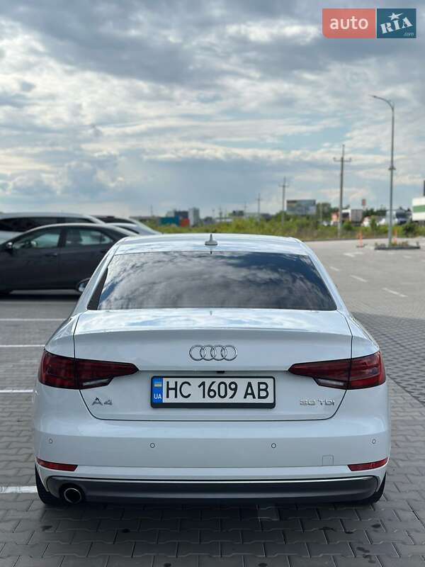 Седан Audi A4 2018 в Львове