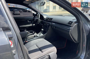 Седан Audi A4 2002 в 