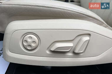 Седан Audi A4 2022 в 