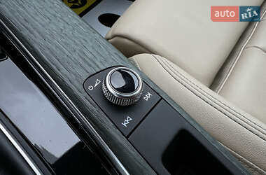 Седан Audi A4 2022 в 
