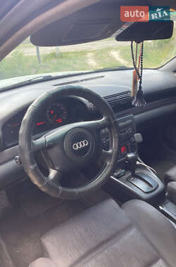 Универсал Audi A4 1998 в 