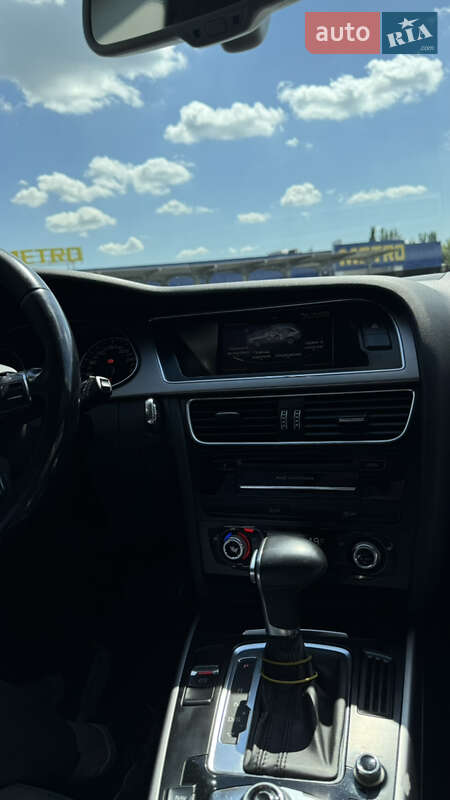 Универсал Audi A4 2013 в Первомайске