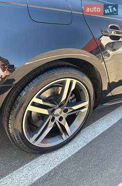 Седан Audi A4 2016 в 