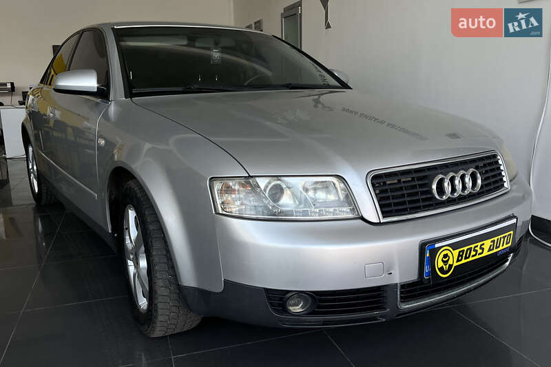 Седан Audi A4 2002 в 