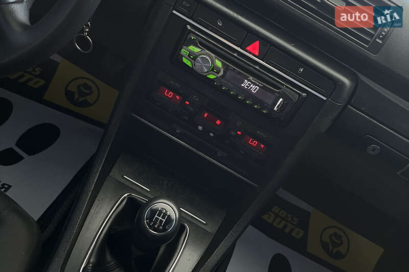 Седан Audi A4 2002 в Шептицькому