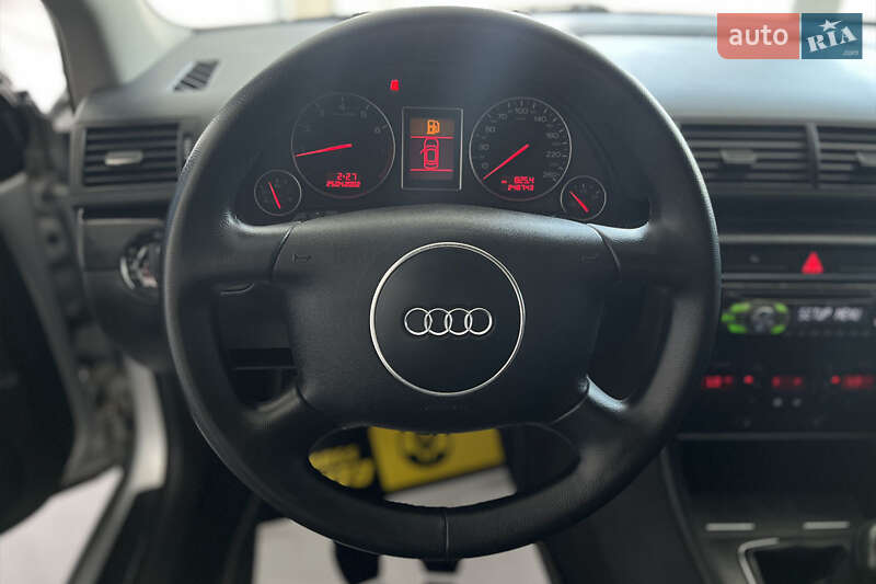 Седан Audi A4 2002 в Шептицькому