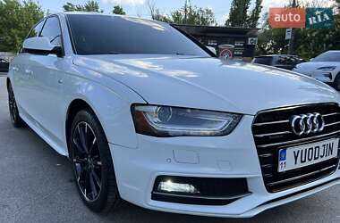 Седан Audi A4 2013 в 
