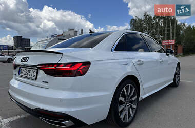 Седан Audi A4 2021 в 