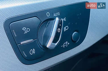 Седан Audi A4 2016 в Киеве