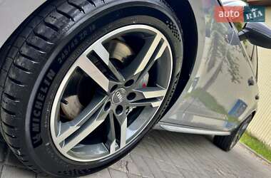Седан Audi A4 2017 в 