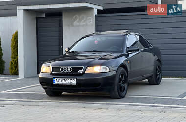 Седан Audi A4 1998 в Ковеле