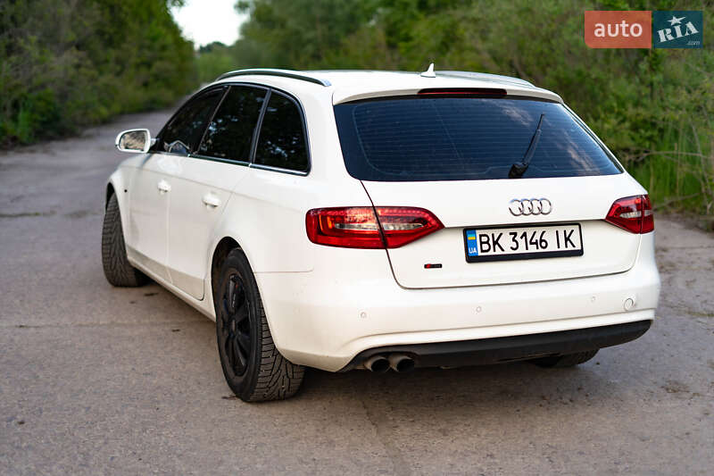 Универсал Audi A4 2012 в Новояворовске