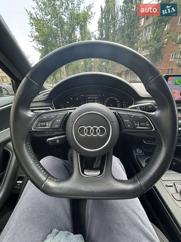Универсал Audi A4 2018 в Кривом Роге