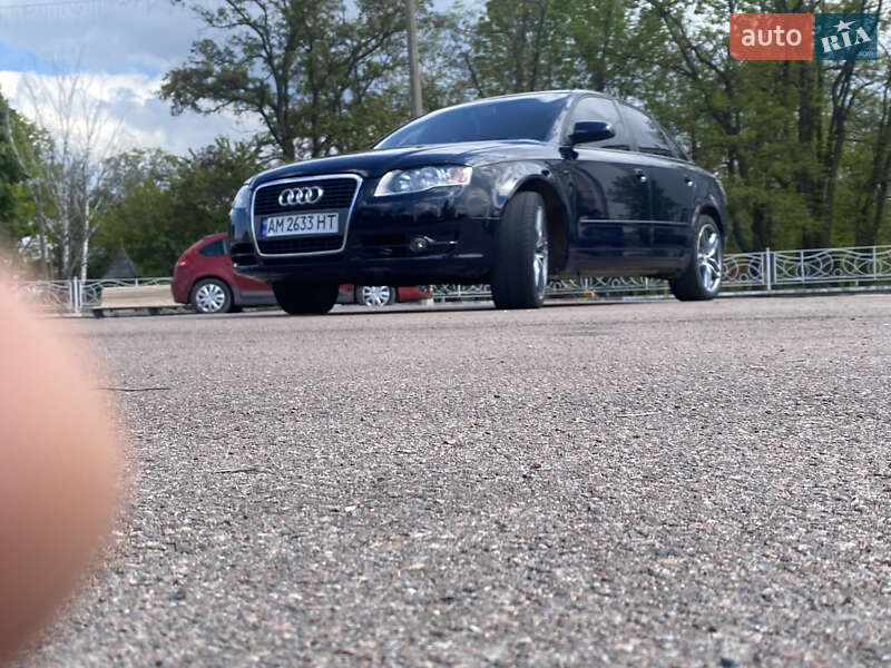 Седан Audi A4 2005 в Коростене